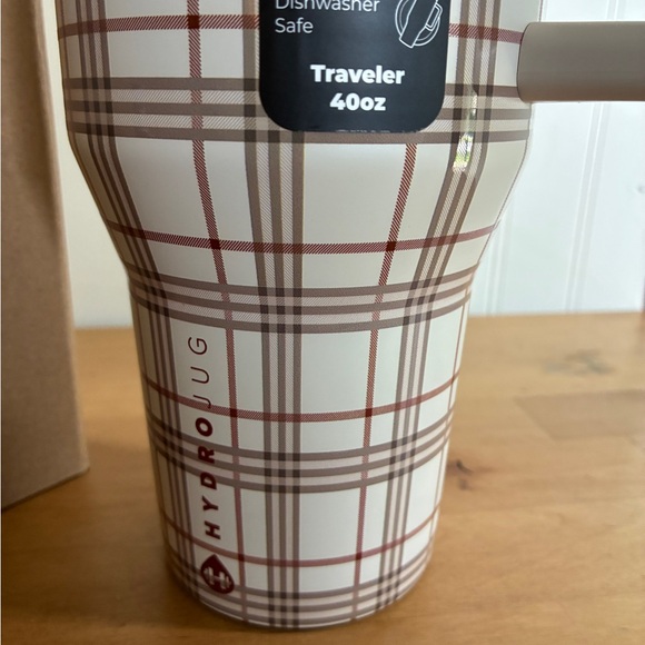 Hydrojug Blair plaid 40oz Traveler NWT - 2025 Fall Collection - Picture 4 of 4